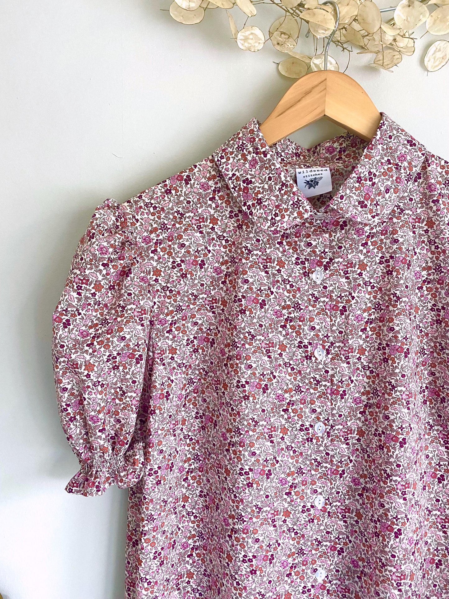 Liberty of London print short sleeve with Peter Pan Collar button through ditsy floral print shirt short puff sleeve Blouse