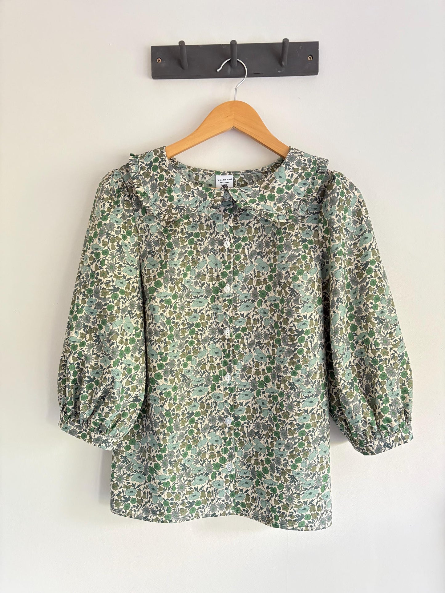 Big collar Blouse with frill - Liberty of London poppy and daisy print 3/4 wide sleeve shirt with wide collar-
