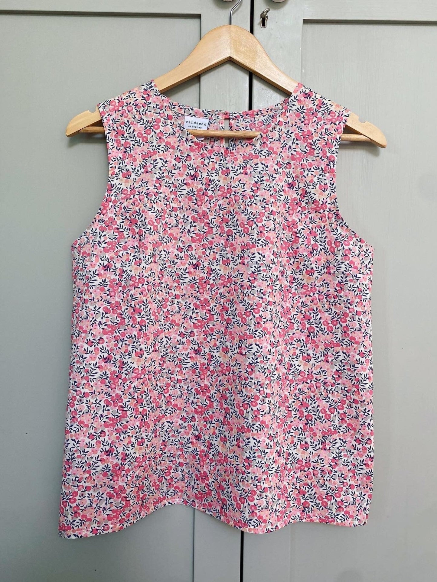 Buttercup blouse - Sleeveless Floral top - Liberty of London print - summer top - botanical vest - retro style - vintage Buttercup blouse
