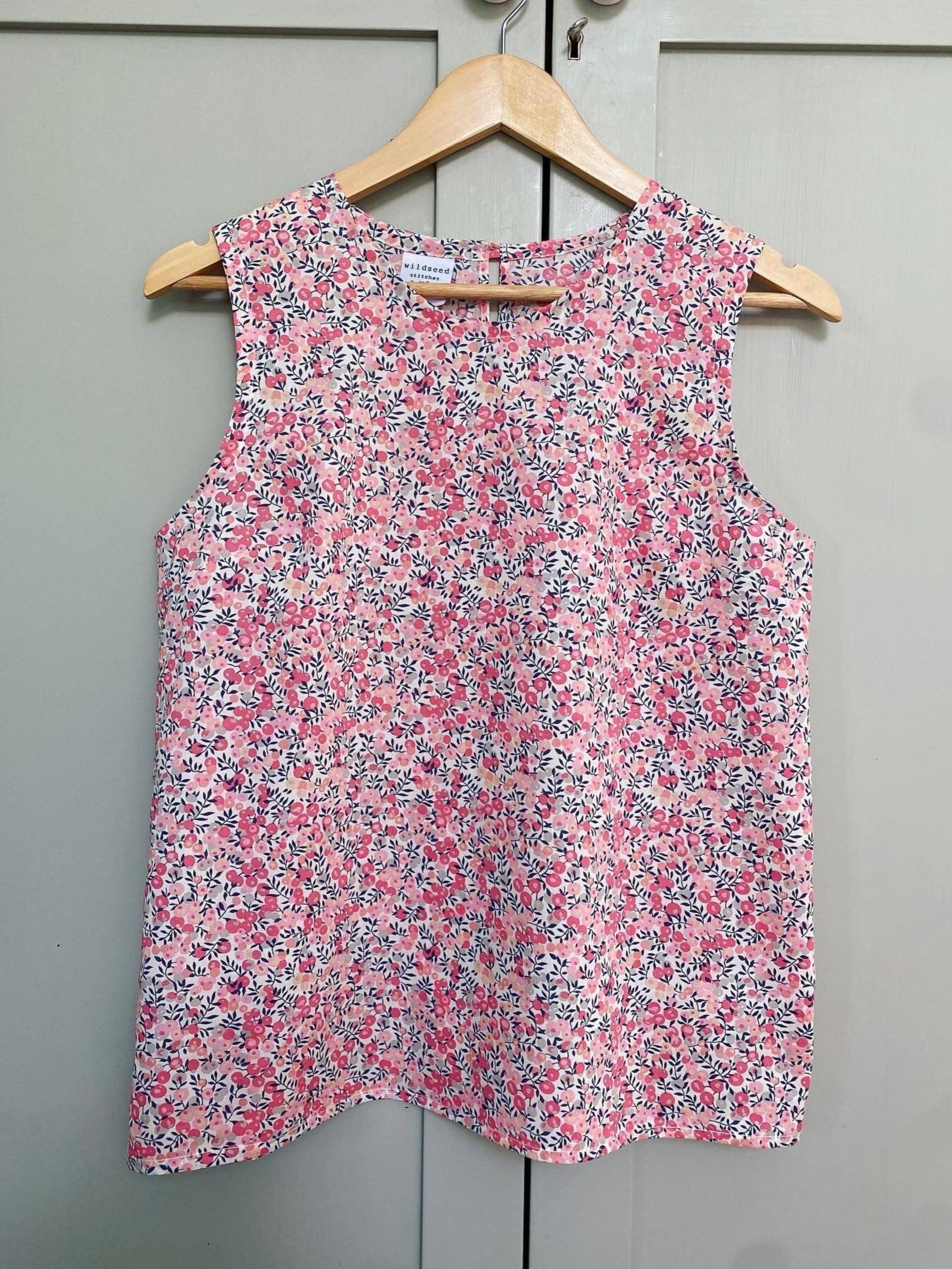 Buttercup blouse - Sleeveless Floral top - Liberty of London print - summer top - botanical vest - retro style - vintage Buttercup blouse