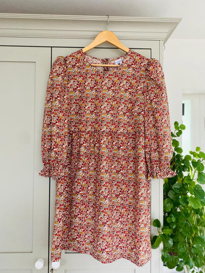 Hand made Liberty of London Tana Lawn Floral mini smock Dress in Liberty of London print with 3/4 puff sleeve with shirred elastic cuff. A line ditsy print dress