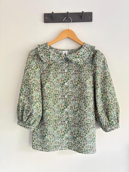 Big collar Blouse with frill - Liberty of London poppy and daisy print 3/4 wide sleeve shirt with wide collar-